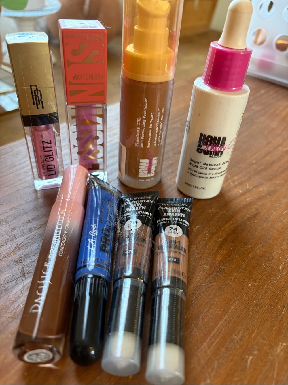 Uoma Beauty, Pacifica, Revlon & More (8 items)
